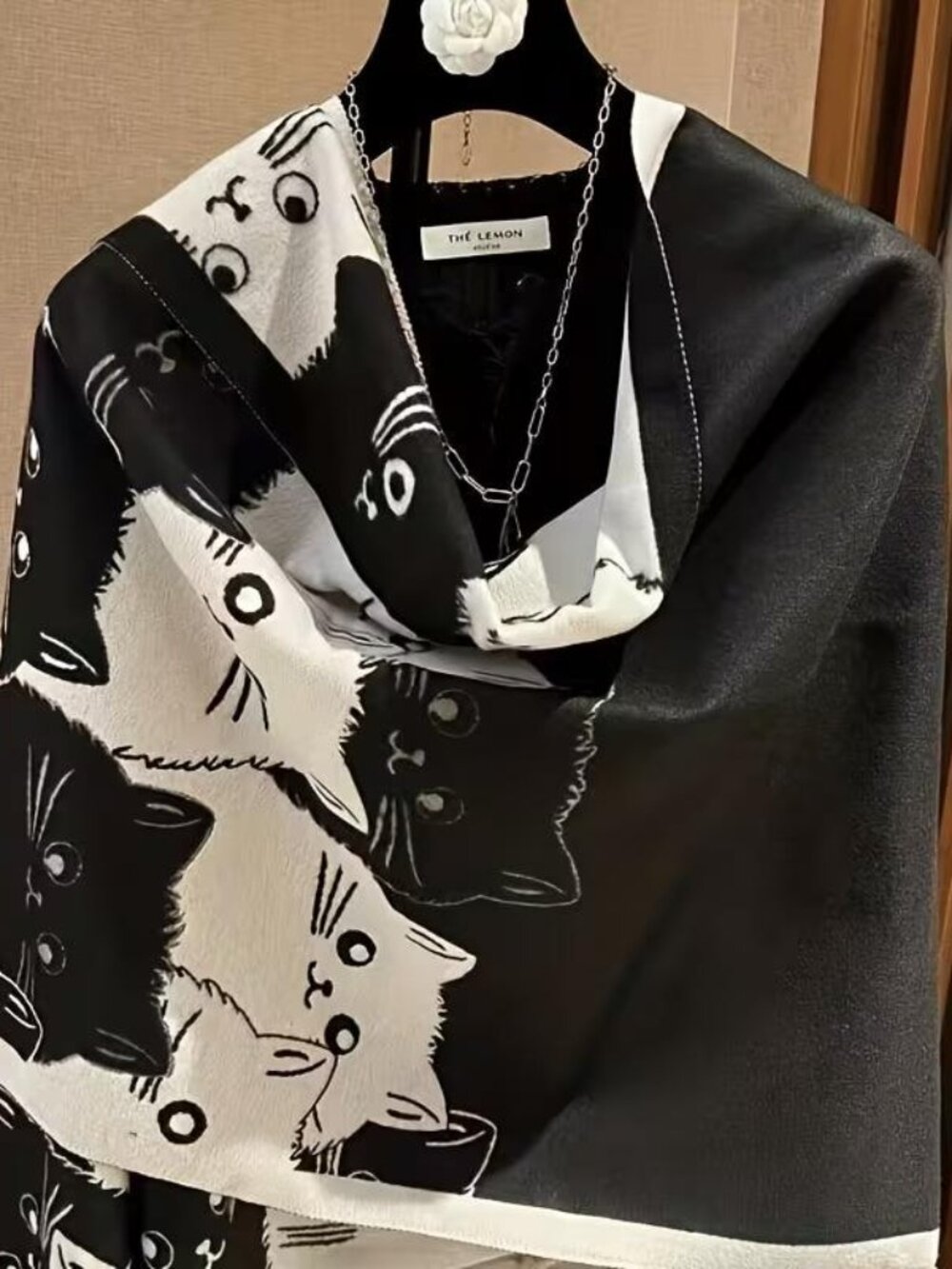 COZY CATS SHAWL/SCARF/WRAP